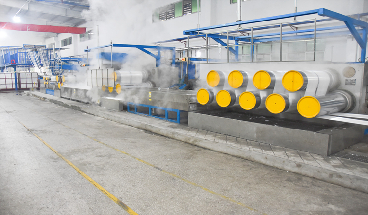 Ligne de production de fibres de base en polyester de type coton